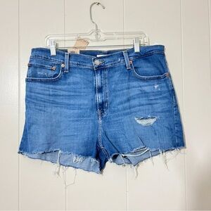 Levi’s Jean Shorts High Rise Size 34 NWT